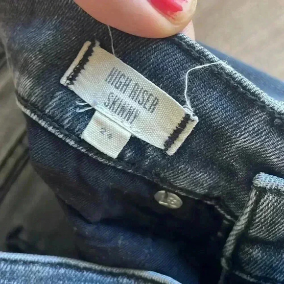 Madewell Faded Black Distressed High Riser Skinny Jeans Kincaid Wash SZ 24 - Picture 10 of 13